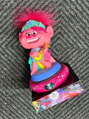 DreamWorks Trolls Poppy Musical Night Light - Pink